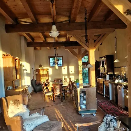 Scheunenloft Usedom-3, Familienoase, Hunde-freundlich Mit Riesigem Garten Lejlighed Mellenthin